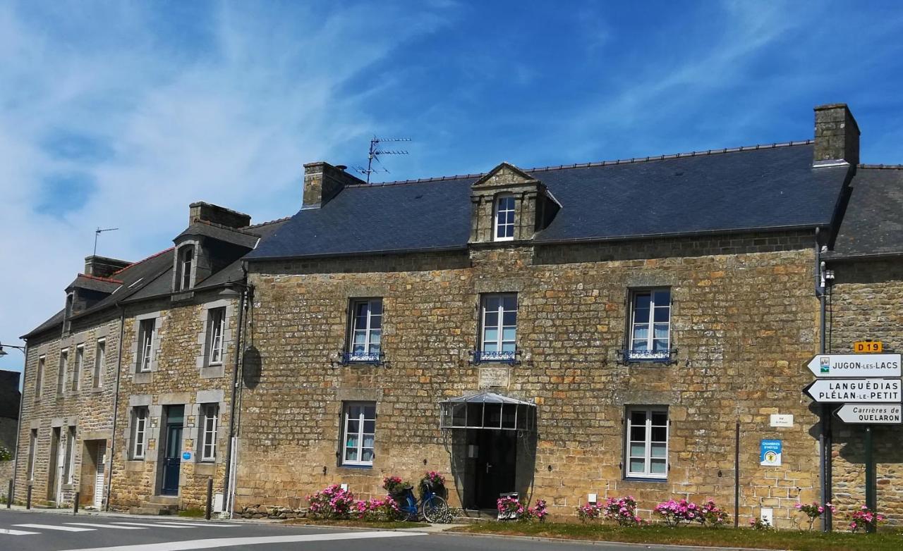 La Suite Tremignon Megrit Exterior photo